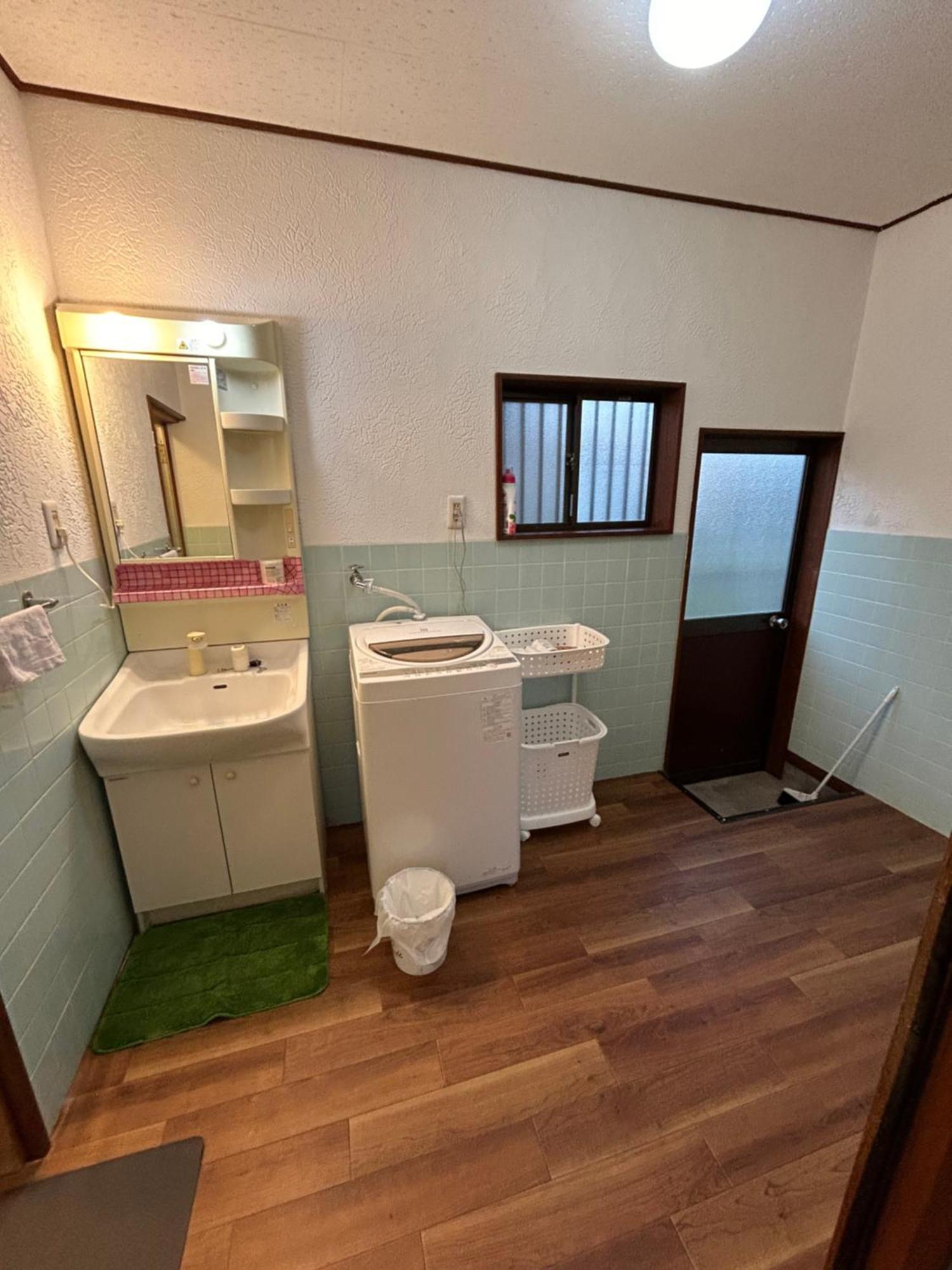 Villa 高島市一棟貸切貸別荘グループファミリーok大人数でご利用だとお得連泊がお得 Takashima